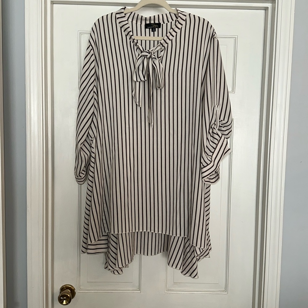 Suzanne Betro top
